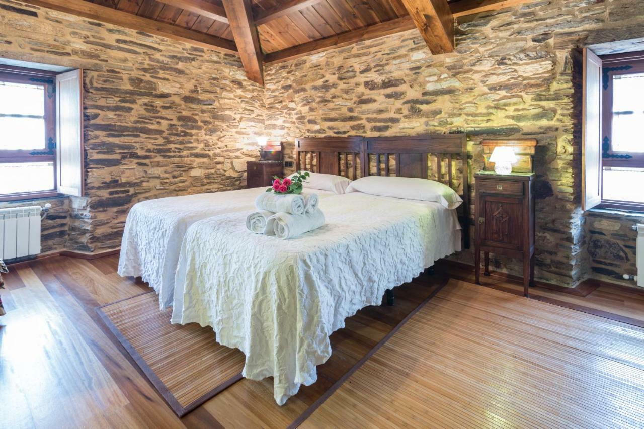 Casa Do Morcego Guest House Valdovino Luaran gambar
