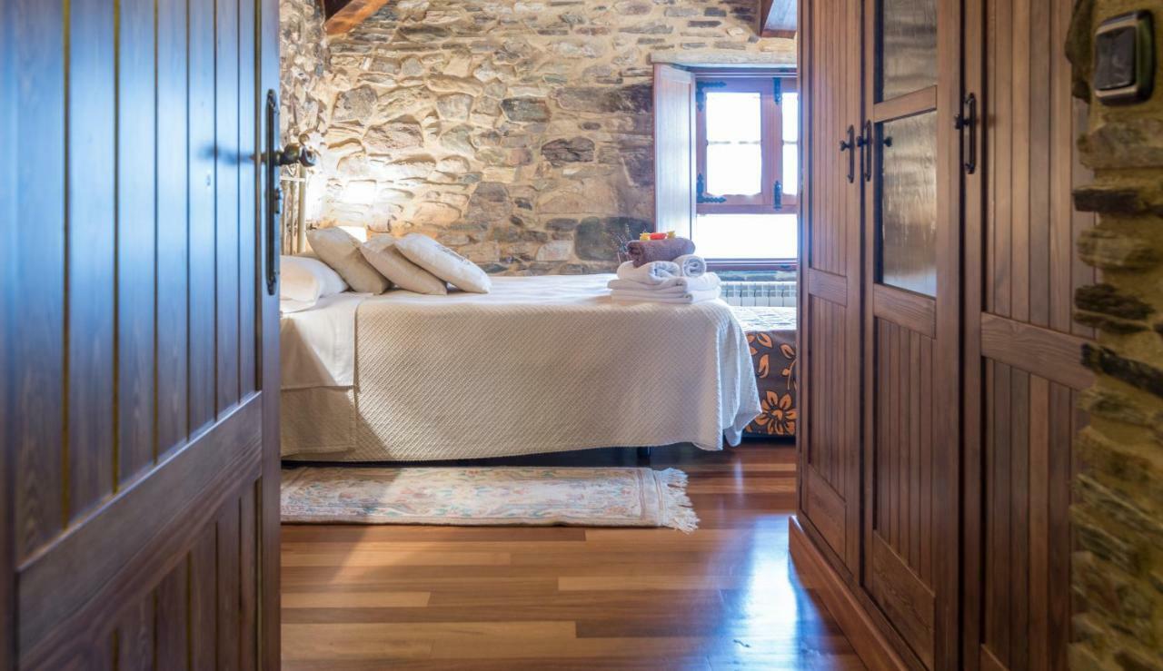 Casa Do Morcego Guest House Valdovino Luaran gambar